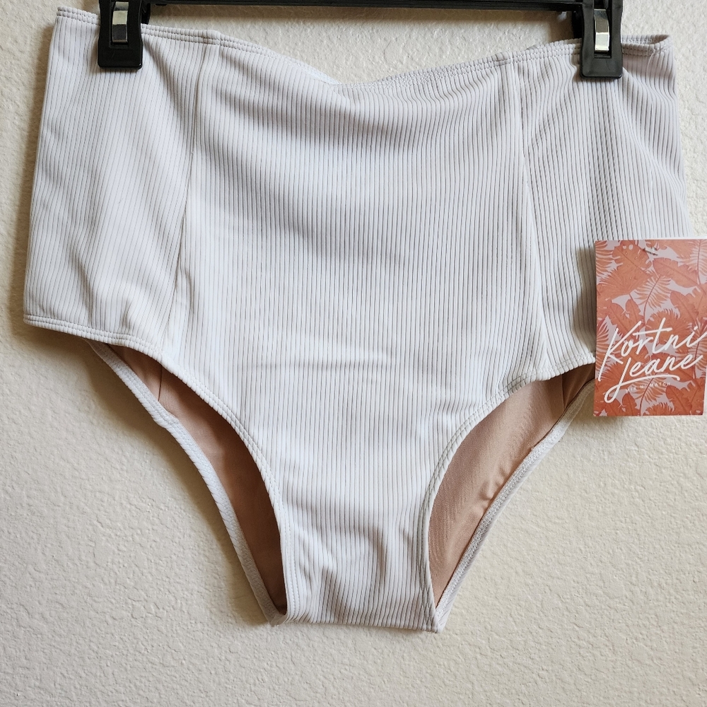 Kortni Jeane Ribbed White Swim Bottoms NWT Size LARGE